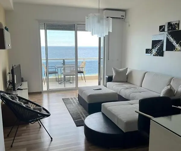 Geni White Apartament Saranda